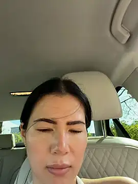 clairewntr online show from April 21, 2:46 pm