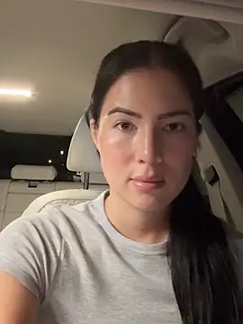 clairewntr online show from October 3, 1:11 am