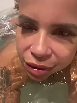 pimenta gaby online show from April 19, 4:18 pm