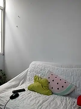 aisha latina online show from February 6, 3:15 pm