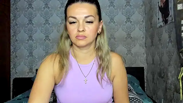 Snapshot of NicoletMoore chatting on October 20, 7:28 pm NicoletMoore online show from October 20, 7:28 pm