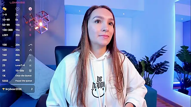 miataylorr1 online show from April 21, 11:50 am