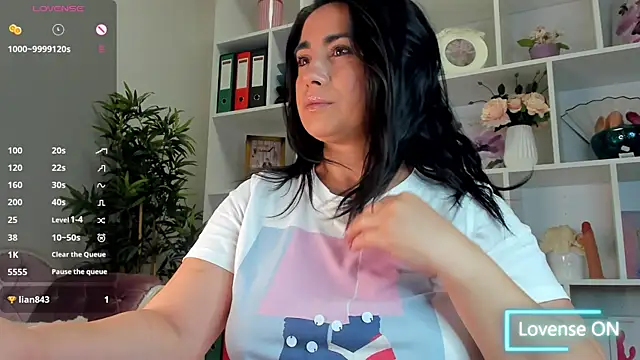 EmaBrownie online show from July 11, 8:47 am
