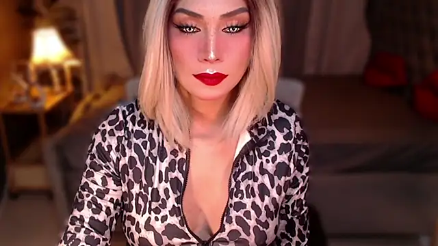 FUCKDOLL Giamoore online show from June 24, 11:48 pm