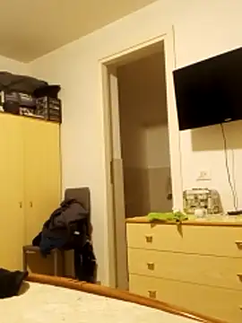 CALDA-AKIRA online show from March 5, 5:25 am