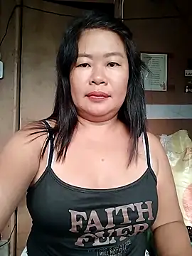 Lovelywoman43 online show from December 20, 10:03 pm