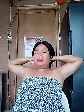 Lovelywoman43 online show from May 6, 10:14 pm