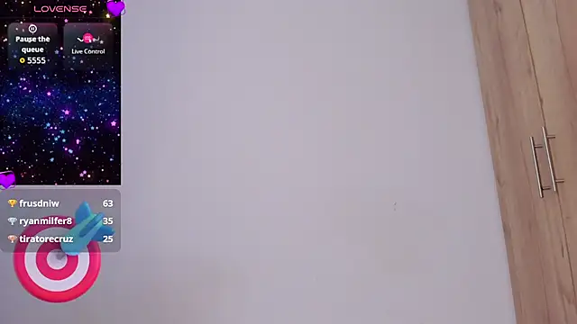 Snapshot of Eva_paradisee chatting on October 10, 12:26 am Eva paradisee online show from October 10, 12:26 am
