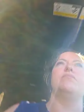 julimonroe online show from April 23, 2:08 pm