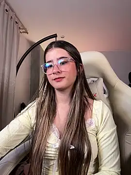 Stormiie777 online show from March 4, 2:07 am