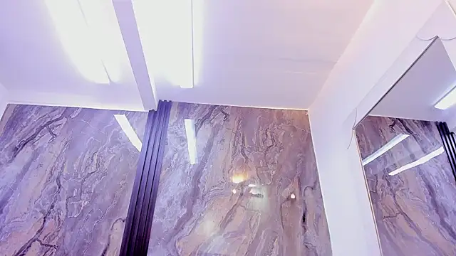 HellenJohansson online show from April 22, 7:33 pm