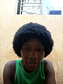 Petite li online show from December 20, 9:46 am