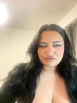 Snapshot of EmiliaPetrova chatting on October 18, 12:14 am EmiliaPetrova online show from October 18, 12:14 am