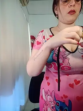 lorenitabella online show from June 8, 9:03 pm