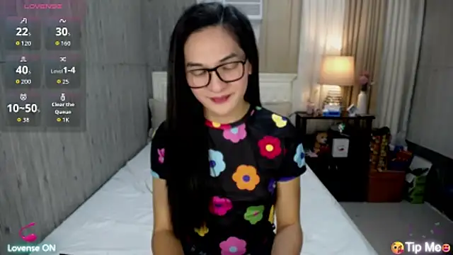 xAsianSweetHeart online show from April 18, 11:48 pm