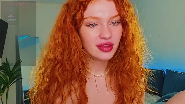 Born to Loveee online show from January 18, 1:29 pm