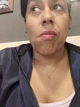 Molly newman6 online show from April 23, 9:39 am