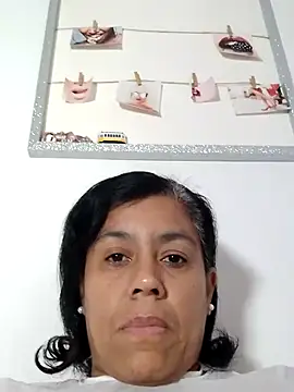 Snapshot of Molly_newman6 chatting on October 6, 5:18 pm Molly newman6 online show from October 6, 5:18 pm
