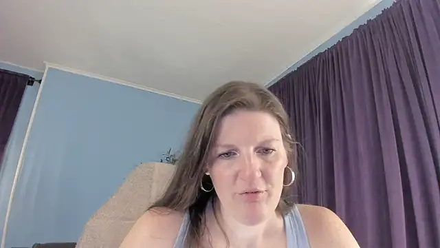 Kelly Carolina online show from June 5, 11:49 am