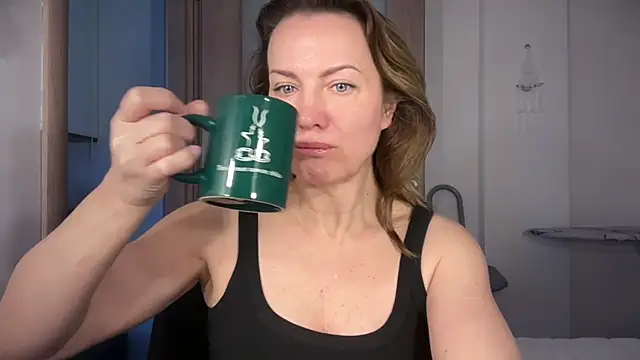 RachellAmazing online show from April 26, 6:22 am