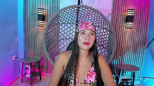 brenda moris01 online show from July 17, 9:51 pm
