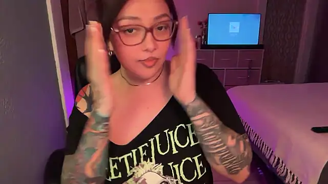 Pumpkin bunny online show from April 26, 4:32 am