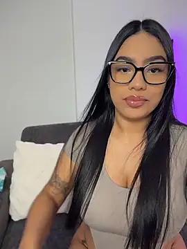 Sara mocca  online show from April 23, 8:55 pm