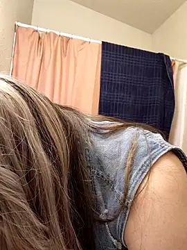 bootiebby online show from March 4, 10:33 am