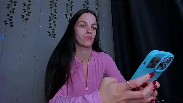 KarlaSim online show from November 4, 10:26 pm