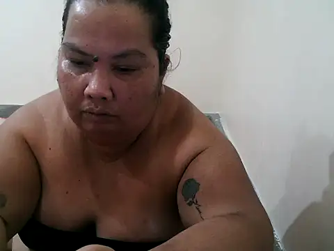 xxbigboootyxx online show from May 29, 11:30 am