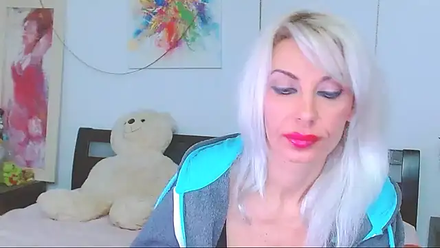 HoneyLara online show from January 6, 12:58 am