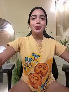 TS-SimplyTheBest online show from April 18, 11:02 am