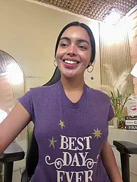 TS-SimplyTheBest online show from April 24, 12:30 pm