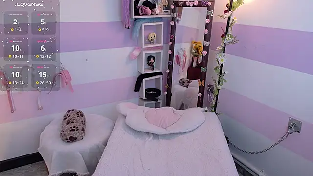 Catwhite  online show from April 16, 9:39 pm