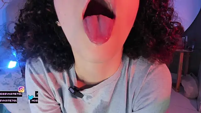 Katemoss70 online show from March 1, 1:00 pm