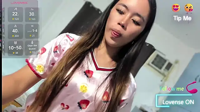 Snapshot of Emma_hermosa chatting on October 8, 5:06 pm Emma hermosa online show from October 8, 5:06 pm