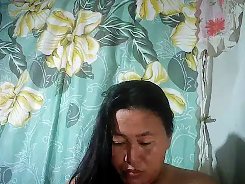 Snapshot of Sexyhorney4u chatting on October 8, 5:56 am Sexyhorney4u online show from October 8, 5:56 am