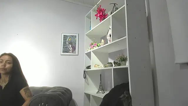 miss soffi  online show from April 25, 12:08 pm