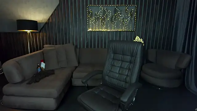 Kamilla Hot online show from April 24, 5:32 am