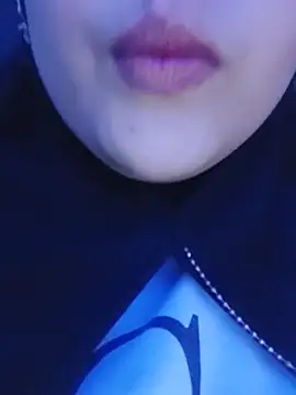 Elinaax online show from August 3, 10:04 pm