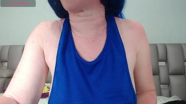 Snapshot of Kittywhiteass chatting on October 12, 10:39 am Kittywhiteass online show from October 12, 10:39 am