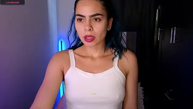 Snapshot of sexyladyy_ chatting on September 21, 10:41 pm sexyladyy online show from September 21, 10:41 pm
