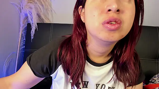 madelaine blosson online show from April 22, 10:56 am