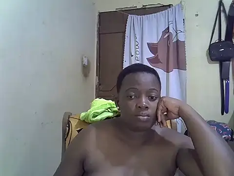 Snapshot of Ebonyceline chatting on September 19, 1:43 pm Ebonyceline online show from September 19, 1:43 pm