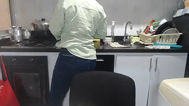 kateleyagrey online show from November 17, 9:26 pm