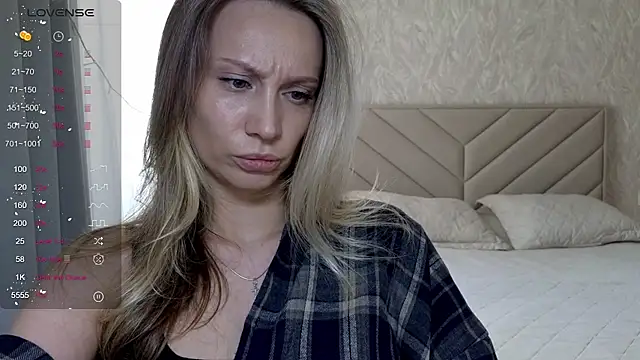 Alice Wonders online show from April 22, 7:27 am