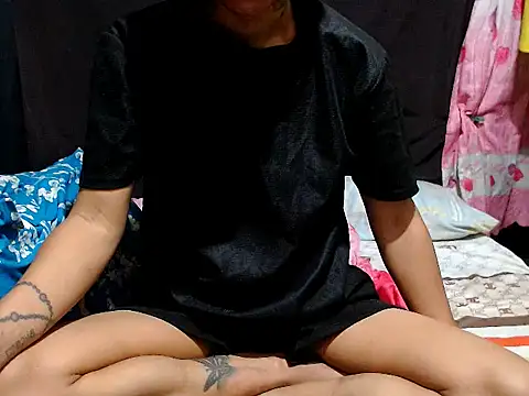 UrtemptationsMistress69 online show from April 17, 11:34 am