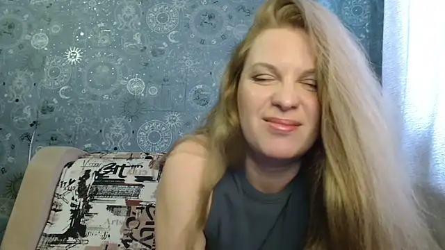 BlondeFox online show from March 19, 3:11 am