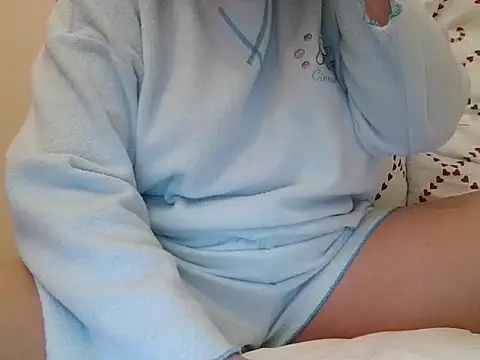 RealLittleRedRidingHood online show from January 16, 7:21 pm