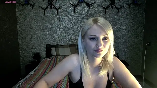 annagreeneyess online show from April 29, 2:20 pm